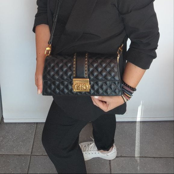 Τσάντα χειρός με λουράκι ώμου μαυρο-1