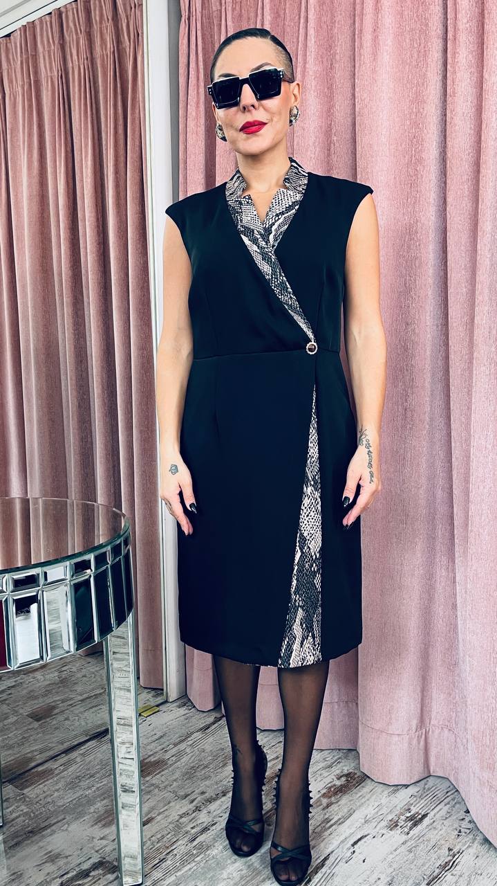 Vagias Αμάνικο φόρεμα Ελληνικής βιοτεχνίας με λεπτομέρειες φιδι