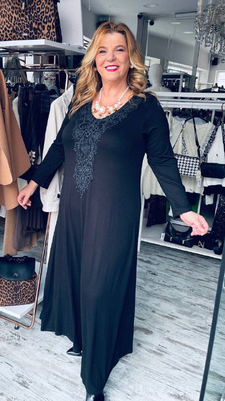 ΦΟΡΕΜΑ ΜΕ ΔΑΝΤΕΛΑ ΜΑΥΡΟ