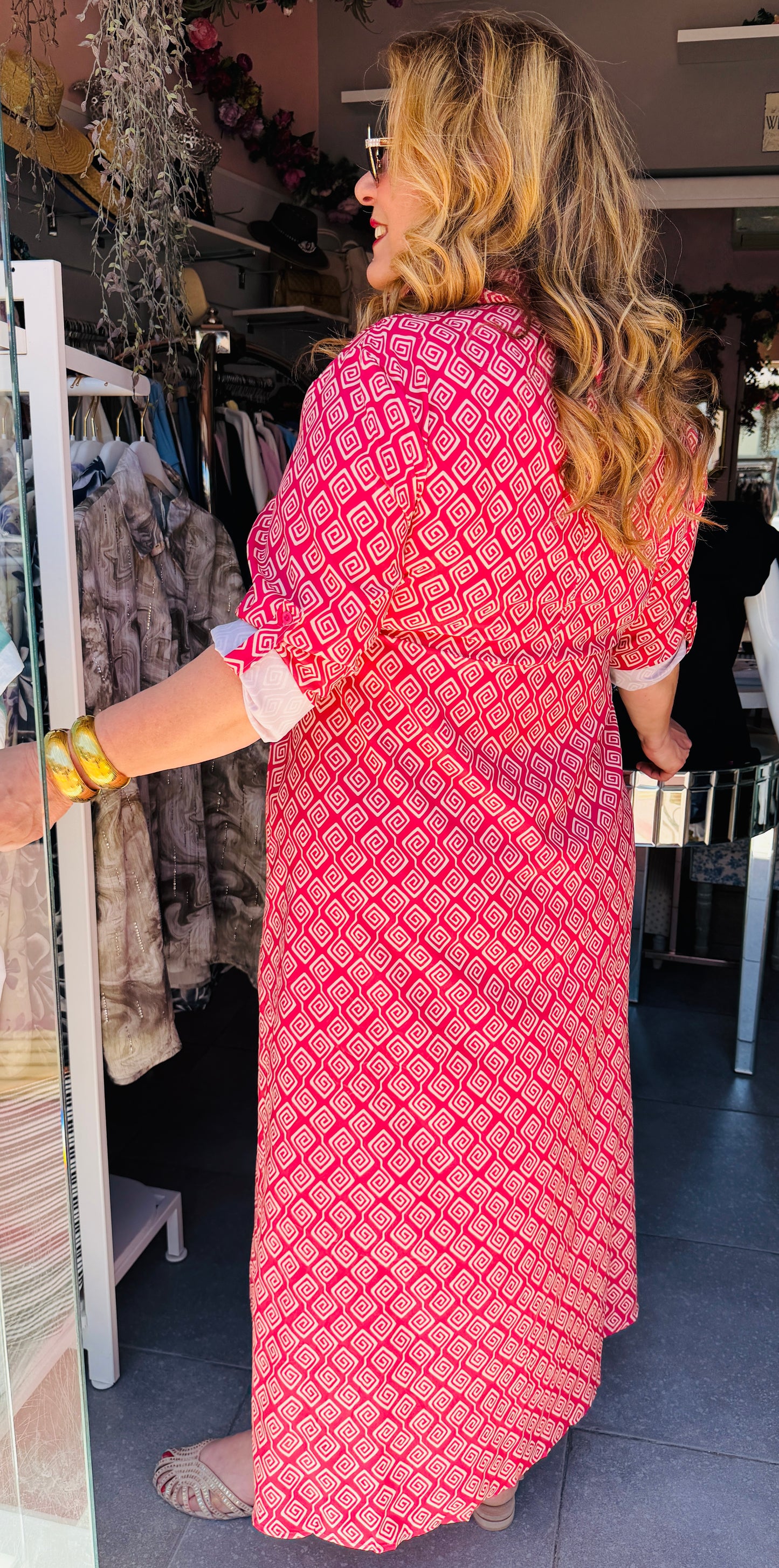 Μάξι Φόρεμα Σεμιζιέ με Σχέδιο Μέανδρος Plus Size Kokkino-2