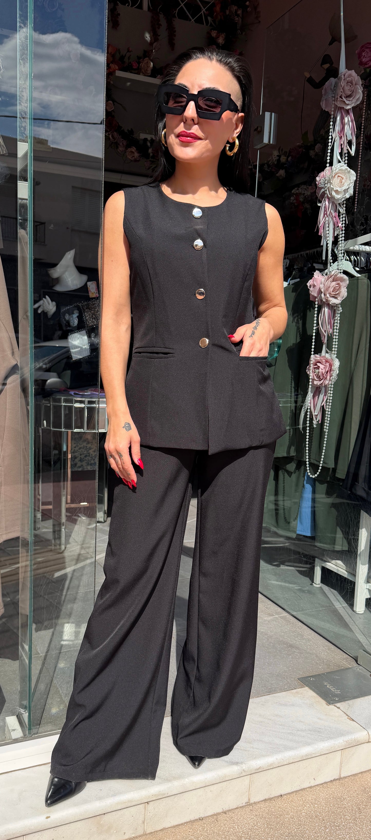 Σετ black γιλέκο με κουμπια και παντελόνι-5