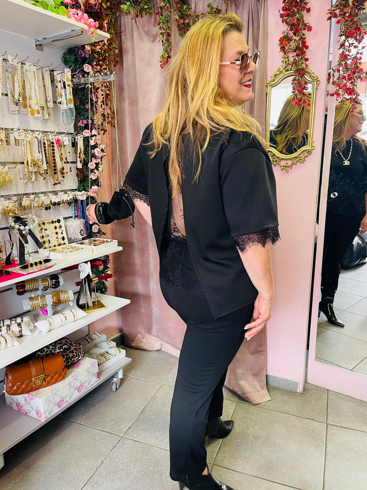 Μπλούζα με Δαντέλα & Ανοιχτή Πλάτη Μαύρο-1