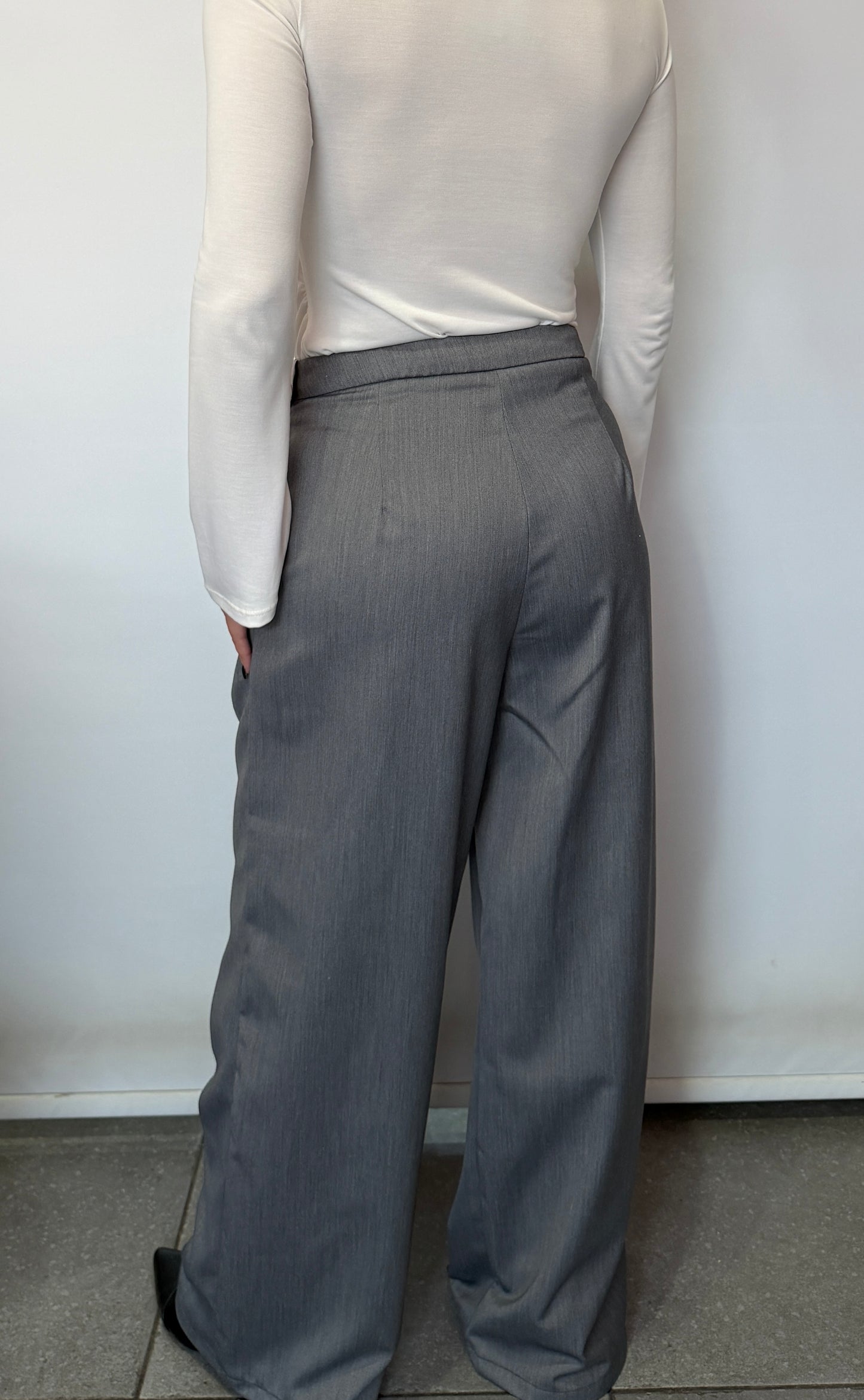 Γυναικείο Ψηλόμεσο Παντελόνι με Πιέτες και Ζώνη – Wide Leg Elegant Style