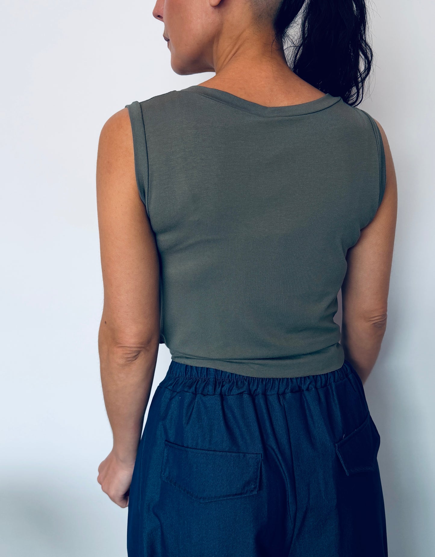 Γυναικείο Crop Top με Δέσιμο & Διακριτικά Strass Πράσινο-7