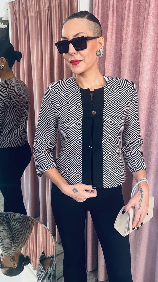 Vagias ΚΛΑΣΣΙΚΗ ΓΡΑΜΜΗ ΚΟΝΤΟ	ΓΕΩΜΕΤΡΙΚΑ