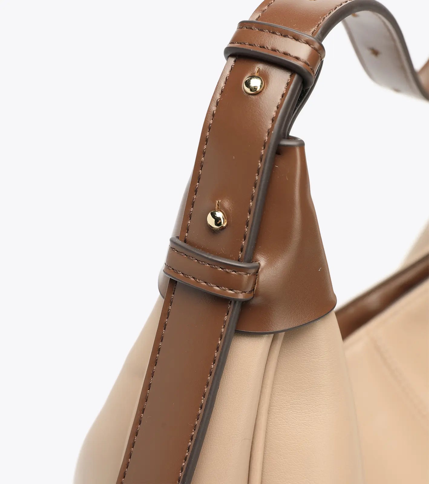 AXEL ΤΣΑΝΤΑ ΩΜΟΥ PHYLLIS ΜΕ ΡΥΘΜΙΖΟΜΕΝΟ ΛΟΥΡΑΚΙ