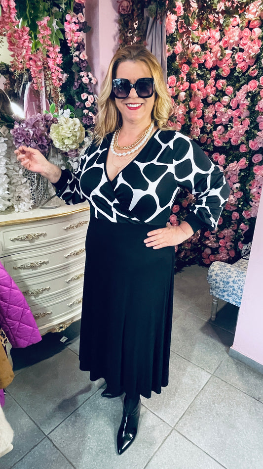 Κρουαζέ φόρεμα σε ίσια γραμμή