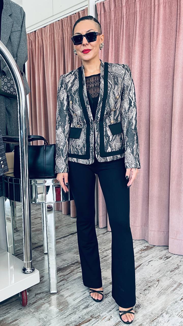 Vagias ΤΥΠΟΥ BLAZER ΚΟΝΤΟ	ΦΙΔΙ