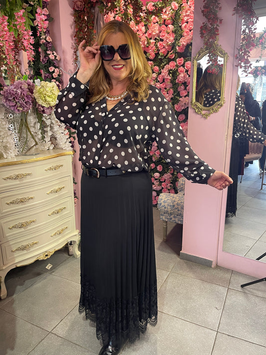 ΦΟΥΣΤΑ ΠΛΙΣΕ ΜΕ ΔΑΝΤΕΛΑ ΚΑΙ ΣΑΤΕΝ ΖΩΝΑΚΙ ΜΑΥΡΟ