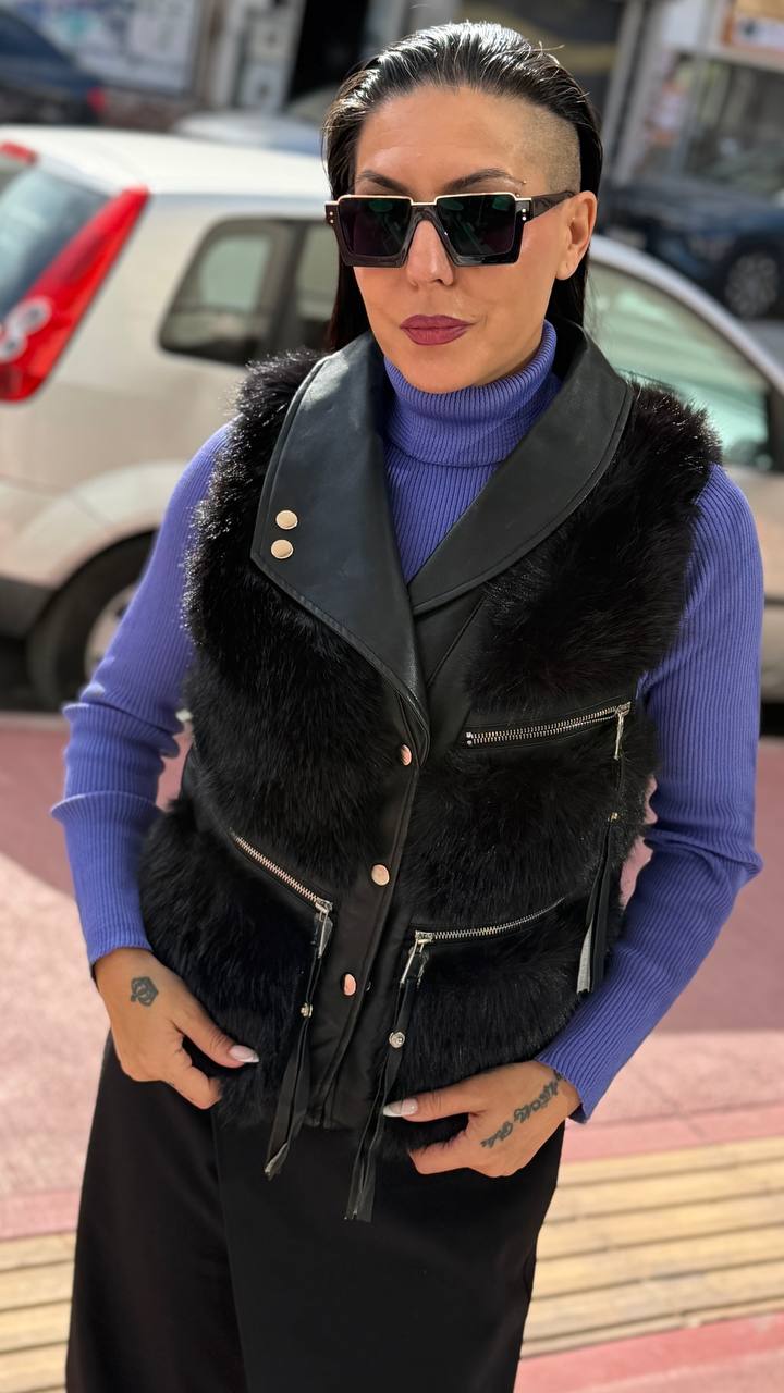 Ιδιαίτερο Γιλέκο με δερμάτινες λεπτομέρειες