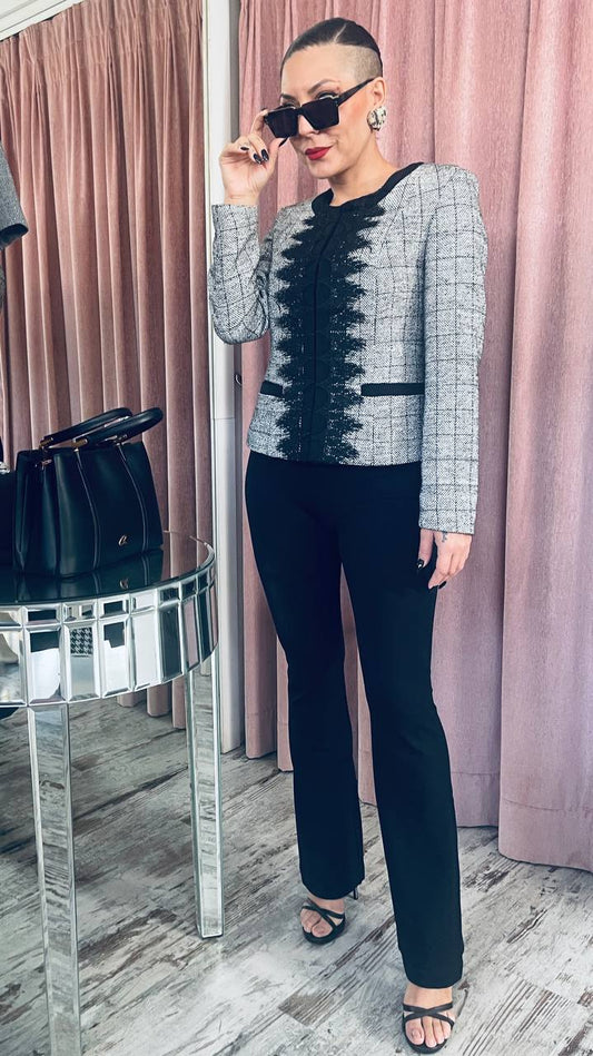 ΚΛΑΣΣΙΚΟ ΜΕΣΑΤΟ ΜΕ ΔΑΝΤΕΛΑ	ΓΚΡΙ