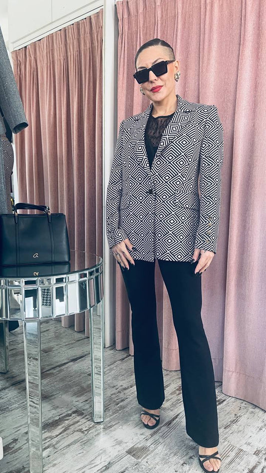 Vagias ΚΛΑΣΣΙΚΗ ΓΡΑΜΜΗ ΜΕ ΜΕΤΑΛΛΙΚΕΣ ΛΕΠΤΟΜΕΡΕΙΕΣ	ΓΕΩΜΕΤΡΙΚΑ