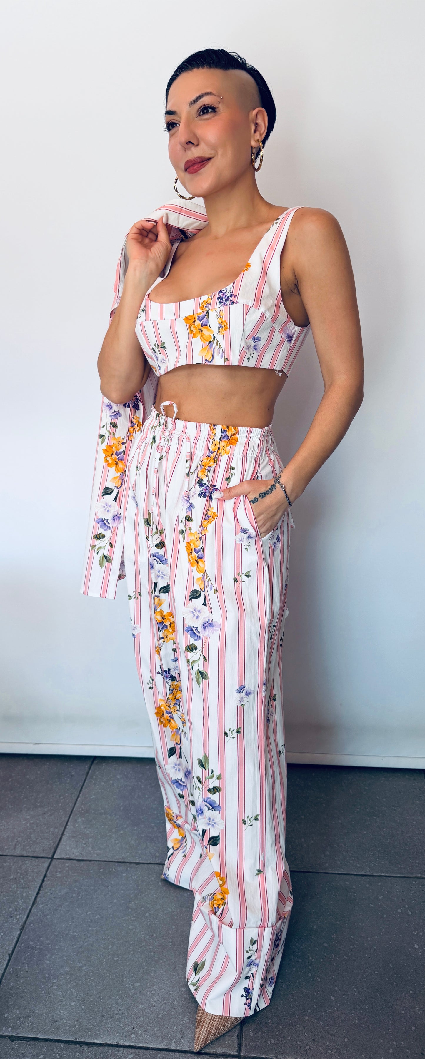Σετ LUMINA 3 Τεμαχίων Ροζ Ριγέ Floral – Πουκάμισο, Top & Παντελόνι-1
