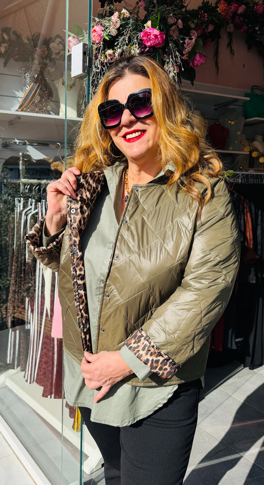 Μπουφάν καπιτονέ με animal print Λαδί-2