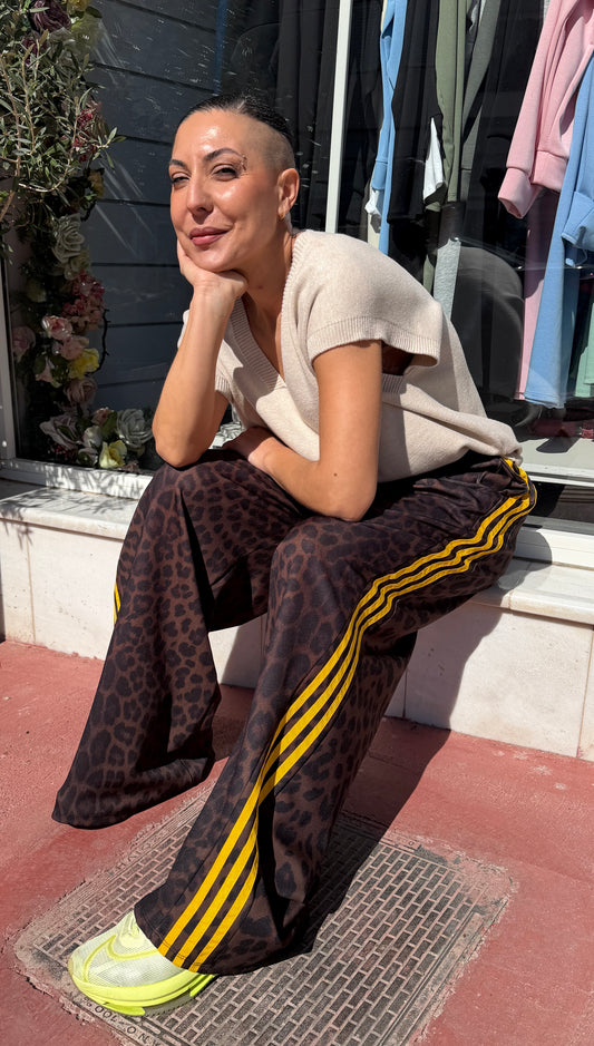 Φόρμα με ίσια γραμμή Jaguar print και ρίγα κιτρινο -1