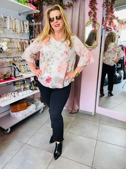 Άσπρη Μπλούζα με Φλοράλ Σχέδιο και Μανίκια Καμπάνα – Κομψό Γυναικείο Top -7