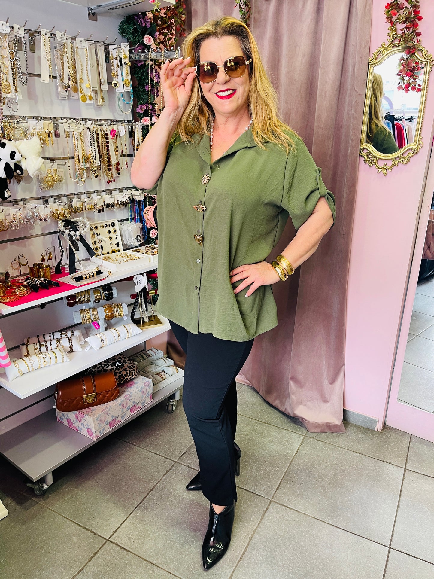 Γυναικείο Πουκάμισο με Διακοσμητικές Χρυσές Καρφίτσες -11