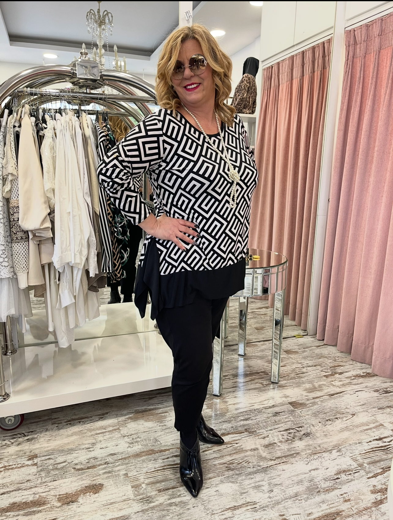 Μακριά Μπλούζα με Μαύρο Τελείωμα για Άψογη Κάλυψη Μαύρο άσπρο -5