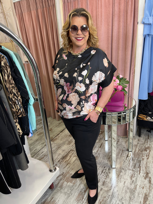 Φλοράλ Μπλούζα με Αίσθηση Μεταξιού – Άνεση & Λάμψη Plus Size