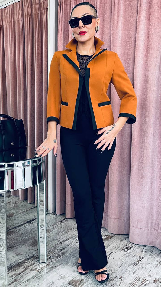 Vagias ΚΟΝΤΟ ΜΕ ΜΑΥΡΕΣ ΛΕΠΤΟΜΕΡΕΙΣ	ΕΚΑΙ