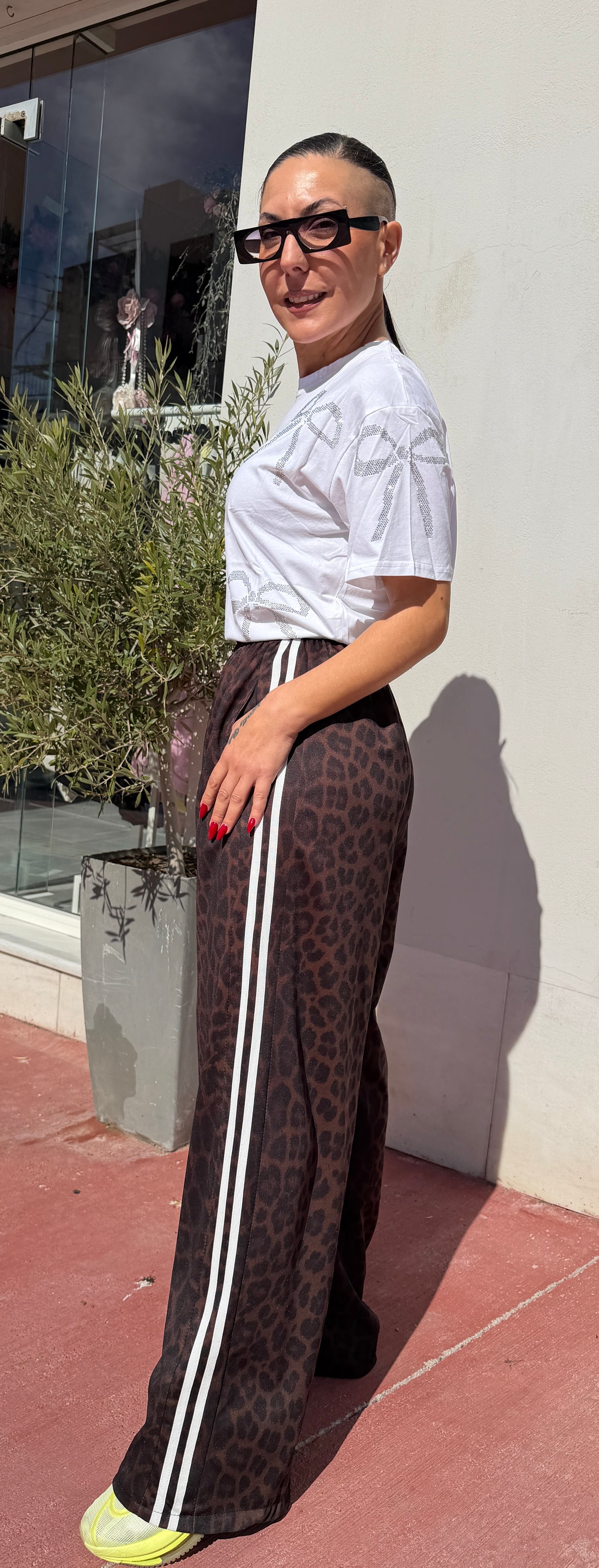 Φόρμα με ίσια γραμμή Jaguar print και ρίγα ασπρο-3