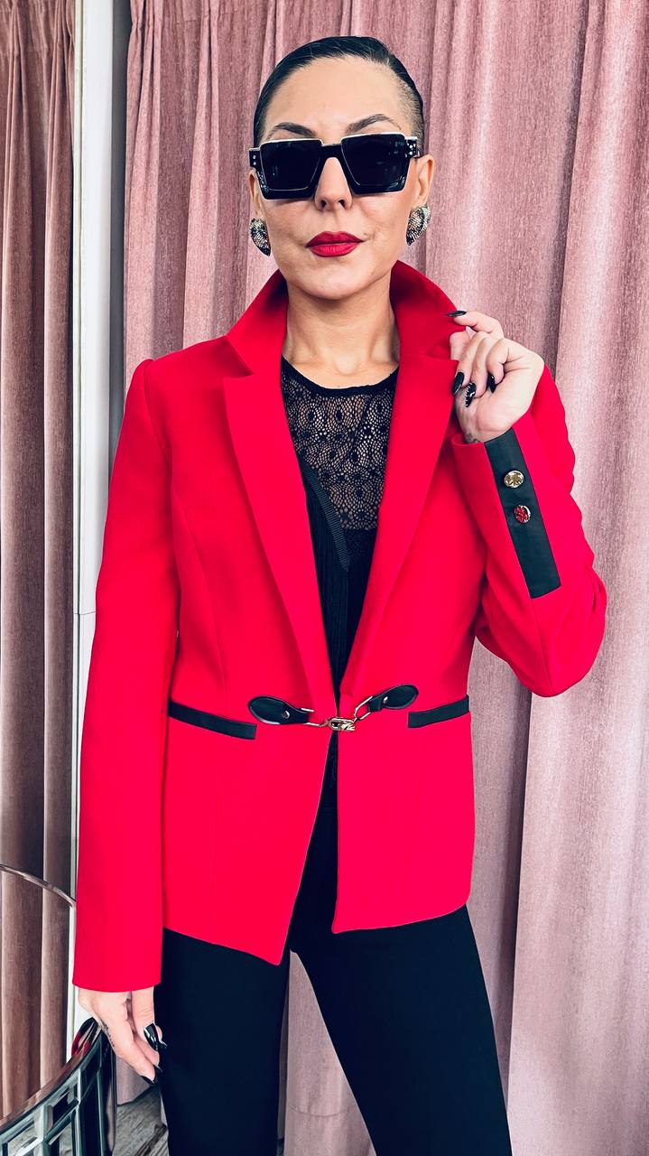 Vagias ΚΛΑΣΣΙΚΟ ΜΕ ΜΑΥΡΕΣ ΛΕΠΤΟΜΕΡΕΙΕΣ	ΚΟΚΚΙΝΟ