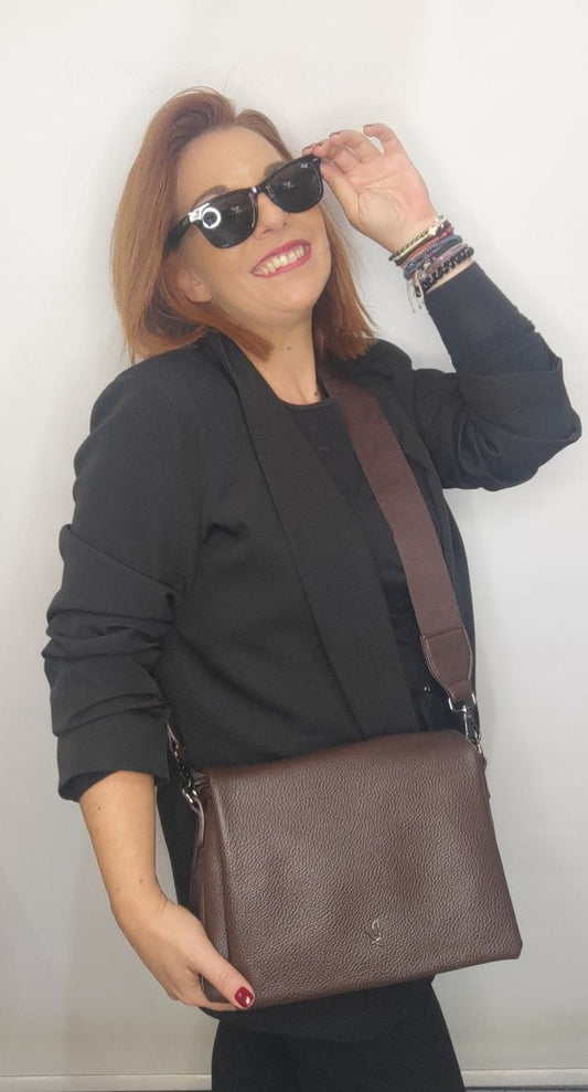 Δερμάτινη σκούρο καφέ -1